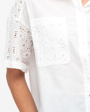 Load image into Gallery viewer, Short sleeve white shirt
