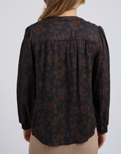 Load image into Gallery viewer, Belladonna floral top
