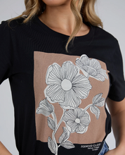 Load image into Gallery viewer, Flower block tee
