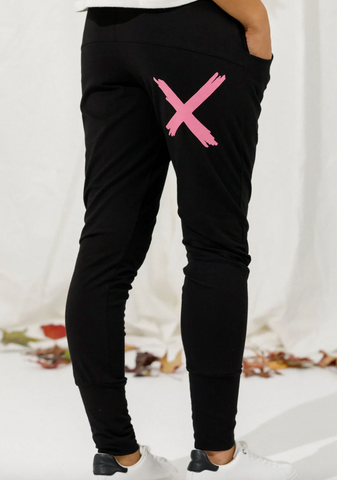 Apartment pants Black w candy pink x