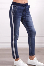 Load image into Gallery viewer, Boston jogger dark blue
