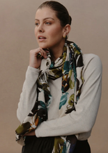 Load image into Gallery viewer, Elsie scarf botanical - tusk
