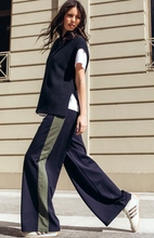 Load image into Gallery viewer, Juno Pant navy
