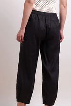 Load image into Gallery viewer, Feature act pant black
