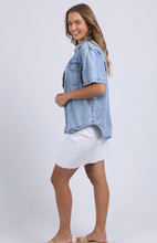 Load image into Gallery viewer, Daisy SS shirt
