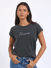 Load image into Gallery viewer, Signature tee black
