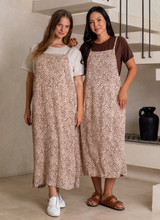 Load image into Gallery viewer, Apron dress beige pebble
