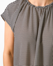 Load image into Gallery viewer, Clio blouse fish scale
