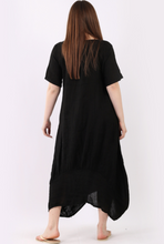 Load image into Gallery viewer, Ava dip dress black
