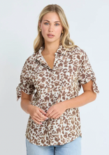 Load image into Gallery viewer, Leo blouse summer leopard
