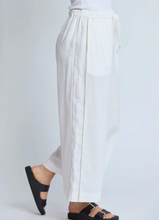 Load image into Gallery viewer, Savannah pant white
