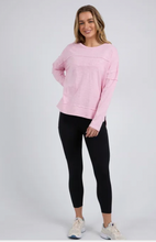 Load image into Gallery viewer, Throw on tee pink
