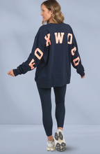 Load image into Gallery viewer, Interval crew navy peach
