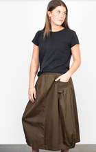 Load image into Gallery viewer, Cyrus skirt olive
