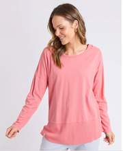 Load image into Gallery viewer, Rib long sleeve tee cosy coral
