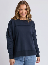 Load image into Gallery viewer, Jayne throw on fleece navy
