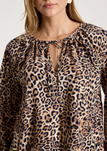 Load image into Gallery viewer, Bajau blouse - nomad

