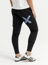Load image into Gallery viewer, Apartment pants Black w marine blue shadow
