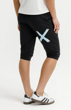Load image into Gallery viewer, 3/4 Apartment pants Black w sapphire/ivory X
