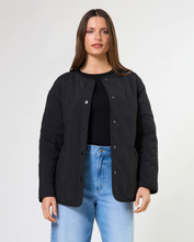Load image into Gallery viewer, River jacket Black
