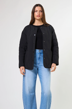 Load image into Gallery viewer, River jacket Black
