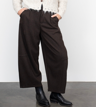 Load image into Gallery viewer, Harlow pant chocolate
