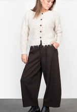 Load image into Gallery viewer, Harlow pant chocolate
