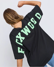 Load image into Gallery viewer, Interval tee black
