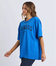 Load image into Gallery viewer, Interval tee blue
