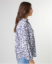 Load image into Gallery viewer, Charlotte blouse indigo bloom
