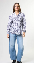 Load image into Gallery viewer, Charlotte blouse indigo bloom
