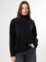 Load image into Gallery viewer, Skye jumper black
