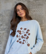 Load image into Gallery viewer, Classic sweater ice choco blooms
