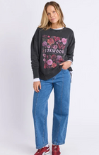 Load image into Gallery viewer, Vintage posy washed black
