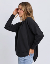 Load image into Gallery viewer, Signature crew washed black
