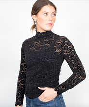 Load image into Gallery viewer, Valentina top Black
