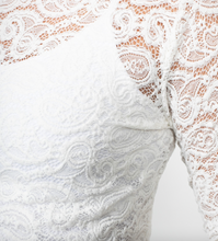 Load image into Gallery viewer, Valentina top ivory
