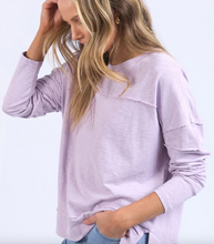 Load image into Gallery viewer, Jayne throw on top lavender
