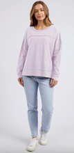 Load image into Gallery viewer, Jayne throw on top lavender
