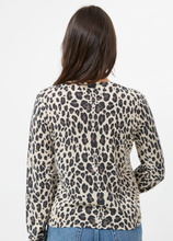 Load image into Gallery viewer, Jackie knit cardigan leopard
