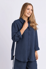 Load image into Gallery viewer, Elemental shirt navy
