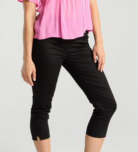 Load image into Gallery viewer, Valeria capri pant - black
