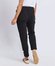 Load image into Gallery viewer, Lobby pant black
