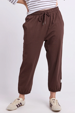 Load image into Gallery viewer, Ellie lounge pant - coffee
