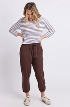 Load image into Gallery viewer, Ellie lounge pant - coffee
