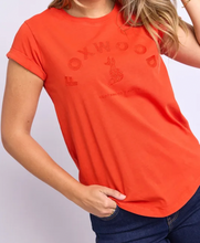 Load image into Gallery viewer, Effortless tee grenadine

