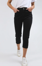 Load image into Gallery viewer, Mollie capri jean black
