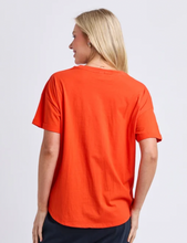 Load image into Gallery viewer, Halli tee tangerine
