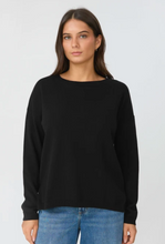 Load image into Gallery viewer, High Street jumper black
