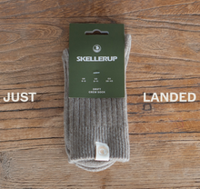 Load image into Gallery viewer, Skullerup Drift crew sock
